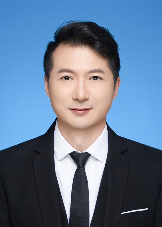 郭峰照片